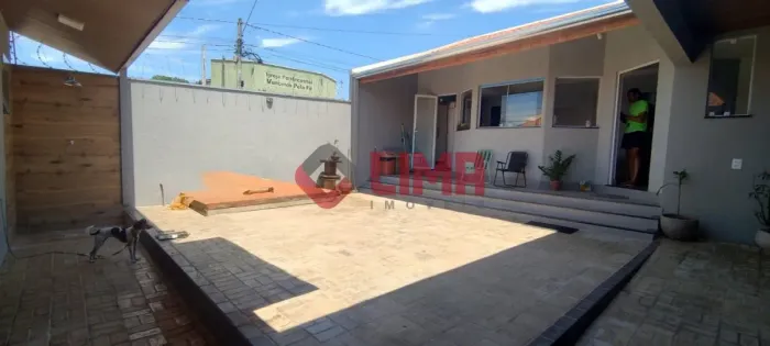 Casa para venda com 132 m² e 3 quartos em Jardim Terra Branca, Bauru - SP