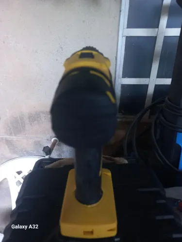 Furadeira parafusadeira