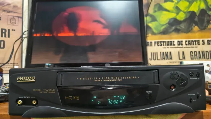 Vídeo cassete PHILCO PVC - 4H10
