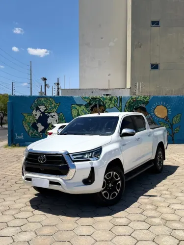 Toyota Hilux CD SRX 4X4 2.8 TDI 16V Diesel Aut. 2024