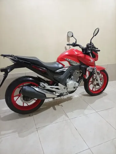 Twister 250 impecável ac Troca