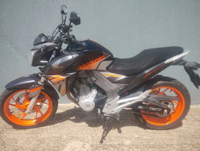 Cb Twister 250f