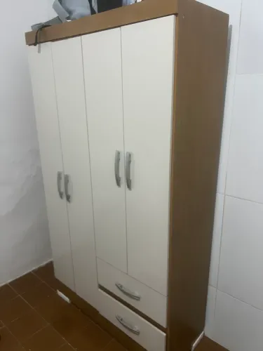 Guarda-Roupa em ótimo estado 