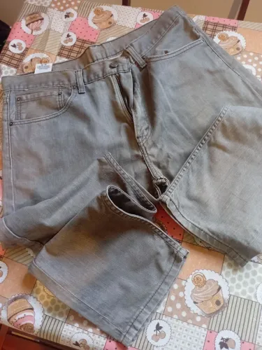 Calça levis cinza 46