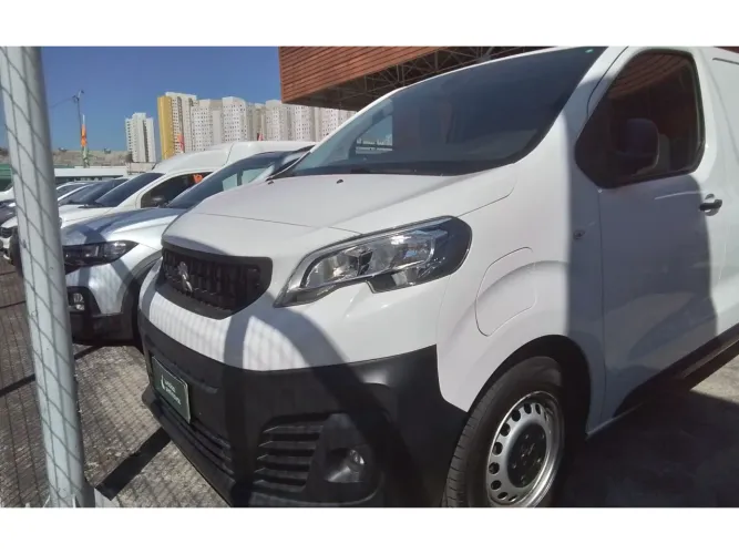 Peugeot Expert E- Cargo 136cv (elétrico) 2023
