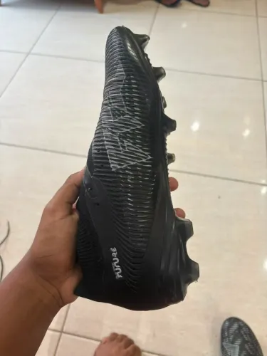 Chuteira Puma Future 8 Match F/G Black-Sliver-Fluo Green