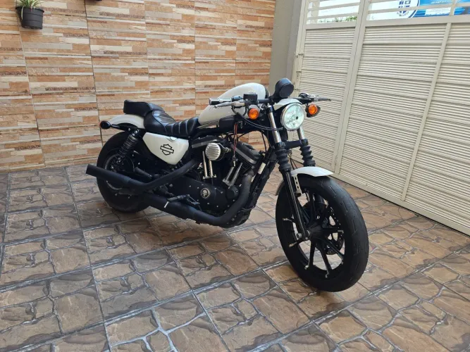  Harley Davidson Iron 883 impecável 