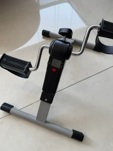 Mini Bike Ergométrica Dobrável Yangfit com Monitor Digital