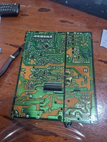 Vendo placa principal TV lg 43uf6750