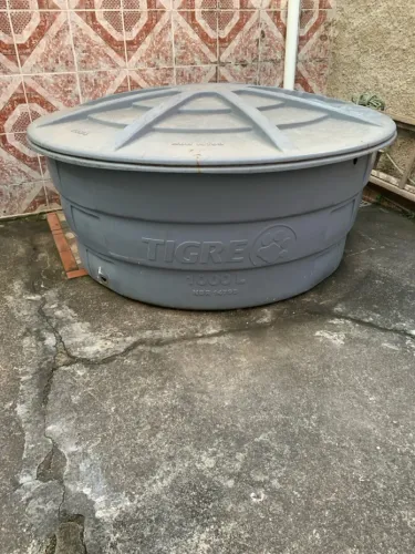 Caixa d?água marca tigre 1000L