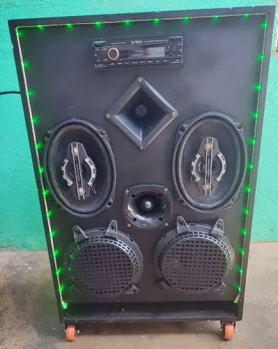 Caixa Bob 800watts RMS 