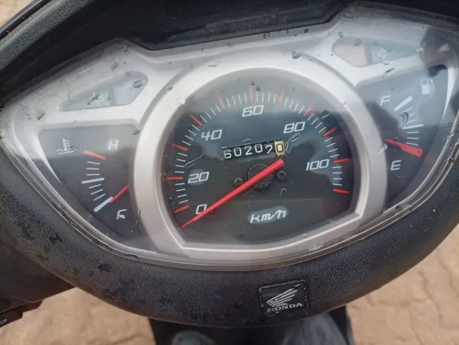 Honda lead automática 110cc 2012