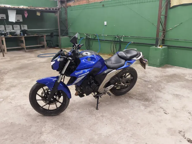 Vende-se moto fazer 250 flex