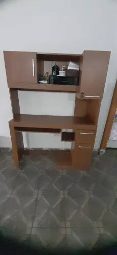 ESTANTE DE COMPUTADOR