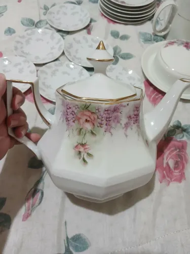 Bule de Porcelana Sem Marcação Está Lindo