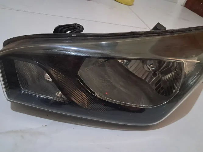 Farol original usado hb20 modelo máscara negra ano 2017.