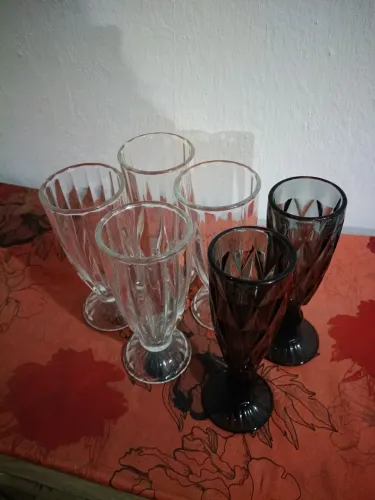Kit de Taças de vidro +1 caneca de chopp 300 ml + 3 mini + 2 canecas térmicas de 300 ml