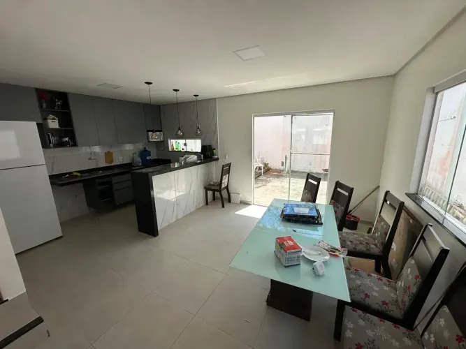 Casa Solta Duplex Bem Localizada Semi Mobiliada Aracagy