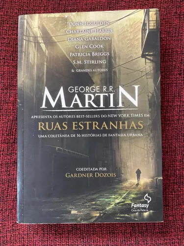 Livro Ruas Estranhas por George R. R. Martin