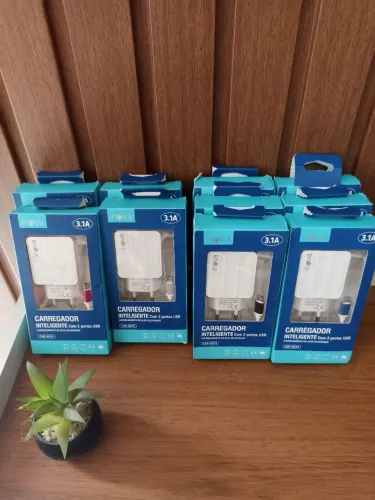 Kit 7pcs Carregador Celular Rápido 3.1a Entrada v8/ 2 USB Inova atacado