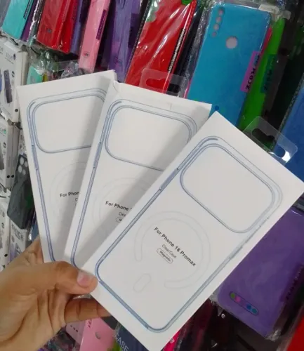 Megasafe Transparente Linha Iphone 18 