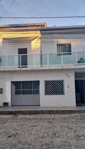 Vendo duplex em frente ao Colégio Darwin.