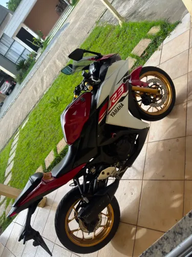 Moto Yamaha R3 2016 321cc