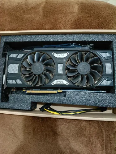 GTX 1070 EVGA - Placa de Vídeo
