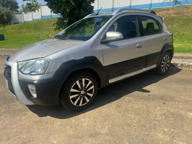 Toyota Etios Cross 1.5 Flex 16V 5P Aut. 2018