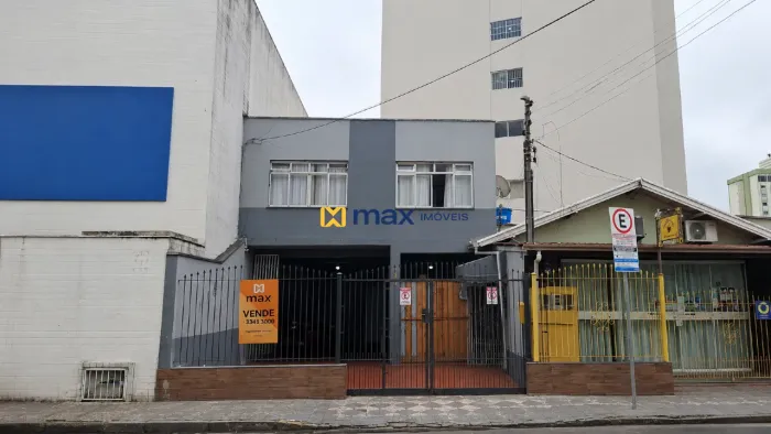Imóvel comercial à venda no Centro de Itajaí,