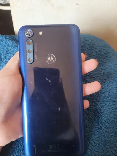 Moto g8
