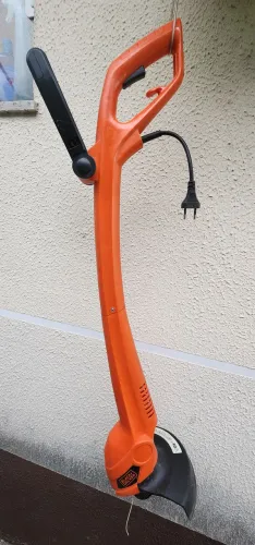 Roçadeira Elétrica Black and Decker 500W