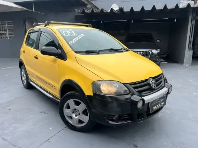 Volkswagen Crossfox 1.6 MI Total Flex 8V 5P 2009