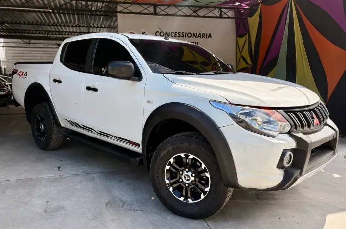 Mitsubishi L200 Triton Sport GL 2.4 Diesel 2023