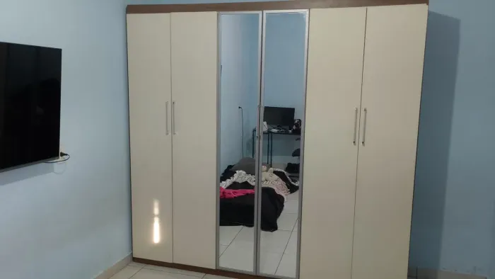 Vendo guarda roupa de casal 