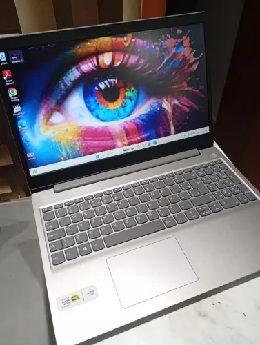 Notebook zerado com nota fiscal