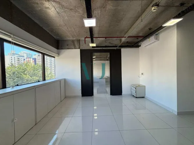 Salas Comerciais para Locação na Vila Itapura em Campinas | Ed. Easy Office | 40 m², Ar-Co