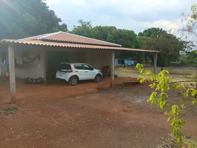 Vendo terreno rural com casa 2Qts Ótima localização