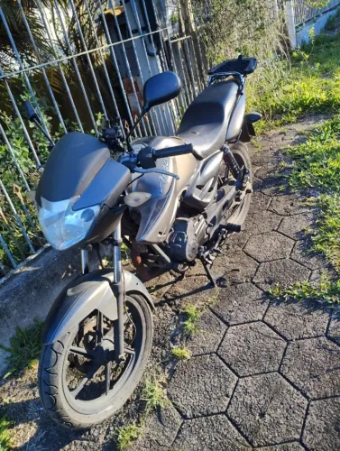 Dafra Apache 150