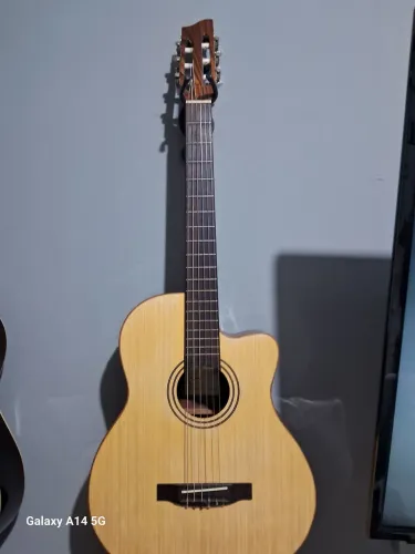 Violão Di Giorgio monterey ano 2011