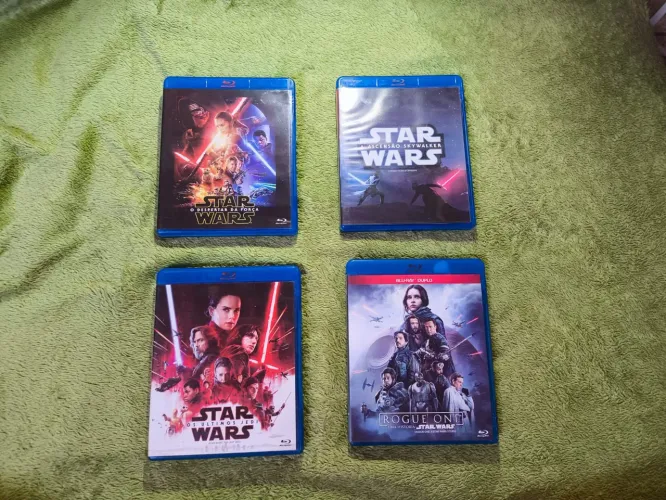 Vendo diversos filmes em blu-ray consultar valores no chat
