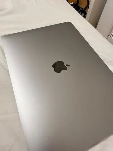 MacBook Air 2020 Intel Core i5 ? 8GB RAM ? 512GB SSD ? Tela Retina ? Perfeito Estado