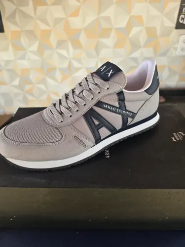 Tênis Armani Exchange Retrô