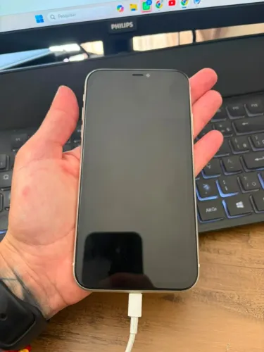 Celular Iphone 11 Traseira Estraga Para retirada de peças ou Conserto