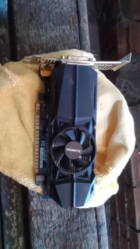 Usado, placa de vídeo 