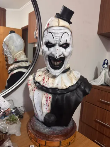 Busto Art The Clown do filme Terrifier (impressão 3D)