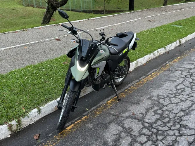 Moto Lander 250 Verde Exército - 344 KM