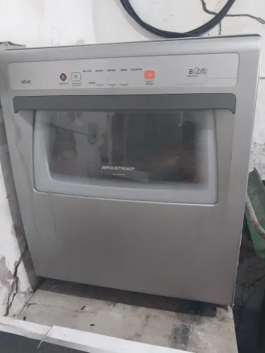 Lava louças Brastemp OBS: PRECISANDO DE TROCAR A PLACA MÃE!!