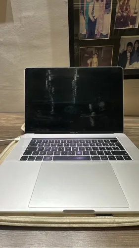 Vendo MacBook Pro M15 17 Polegadas Zerado
