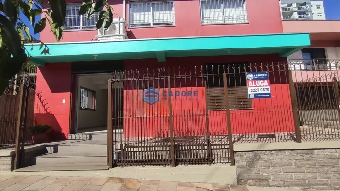 SALA TÉRREA COM 100m² NO UNIVERSITÁRIO